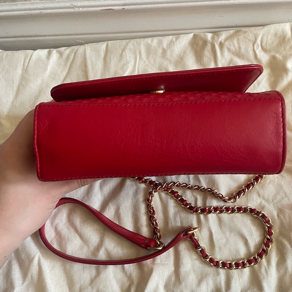 SOLD Tory Burch Marion embossed shrunken shoulder bag red - Picture 7 of 14
